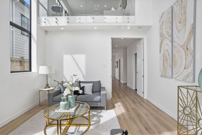 Photo of property in 4 Matahae Drive, Flat Bush, Auckland, 2019