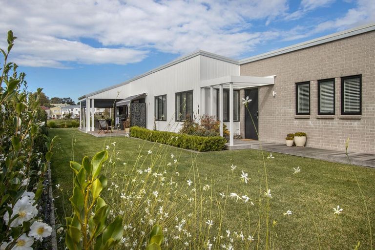 Photo of property in 7 Vesey Drive, Katikati, 3129