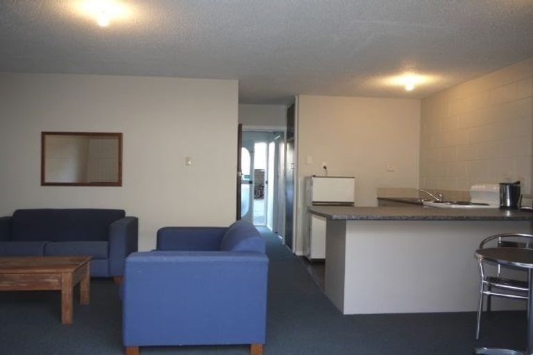 Photo of property in 31 Holly Road, St Albans, Christchurch, 8014