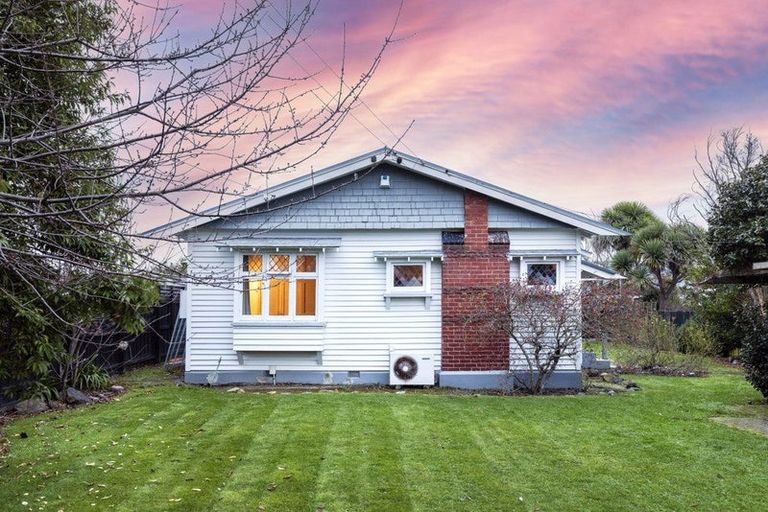 Photo of property in 13 Roosevelt Avenue, St Albans, Christchurch, 8014