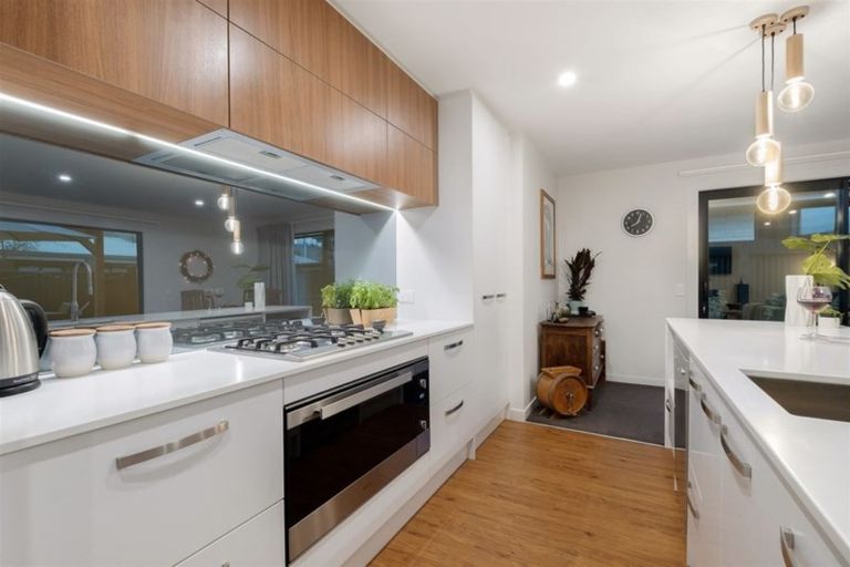 Photo of property in 16 Erris Street, Cromwell, 9310