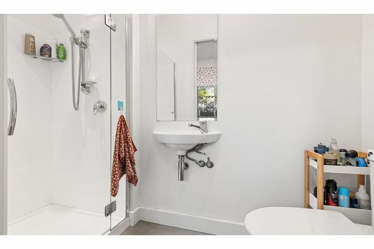 Photo of property in 94 Saint Martins Road, Saint Martins, Christchurch, 8022