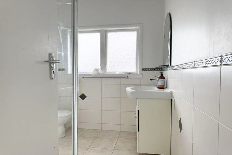 Photo of property in 98 Portage Road, New Lynn, Auckland, 0600