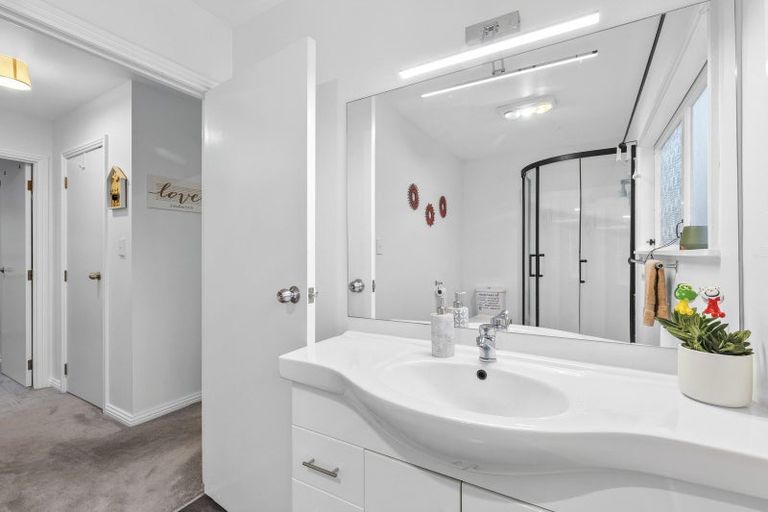 Photo of property in 3/201 Victoria Street, Cambridge, 3434