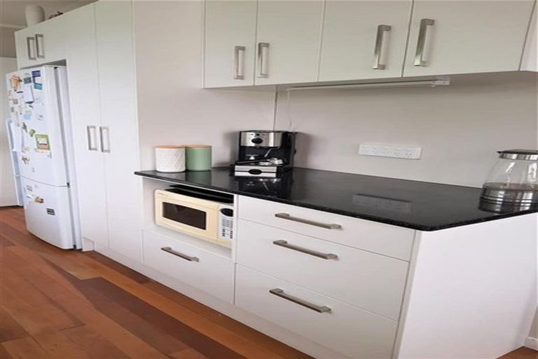 Photo of property in 1/7 Studfall Street, Pakuranga Heights, Auckland, 2010