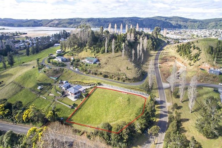 Photo of property in 3 Manuka Drive, Whangamata, 3691