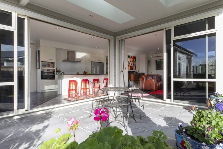 Photo of property in 42 Maude Street, Riverhead, 0820