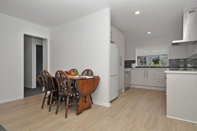 Photo of property in 13 The Grove, Red Beach, 0932