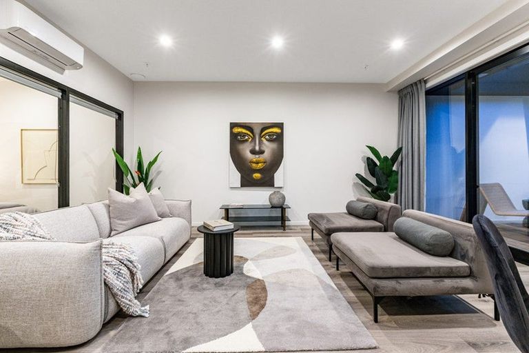 Photo of property in 305/2 Onepu Road, Kilbirnie, Wellington, 6022