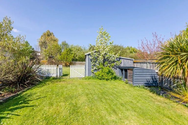 Photo of property in 17 Watts Street, Waipawa, 4210