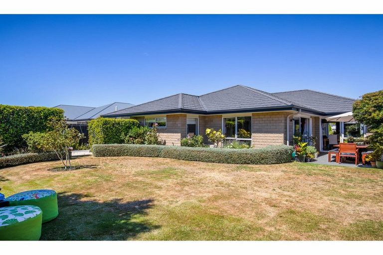 Photo of property in 16 Northwater Drive, Northwood, Christchurch, 8051