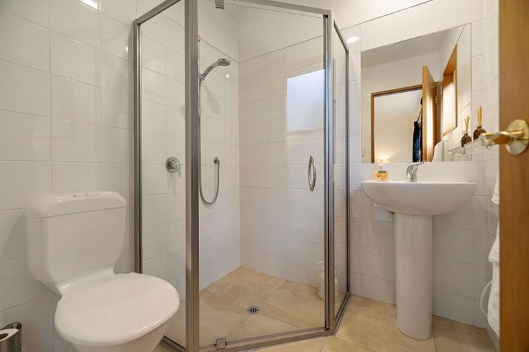 Photo of property in 3b London Lane, Queenstown, 9300