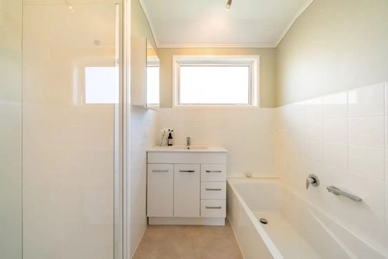 Photo of property in 7 Moehau Grove, Trentham, Upper Hutt, 5018