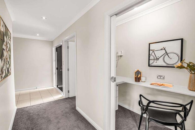 Photo of property in 14a Duna Place, Takaro, Palmerston North, 4412