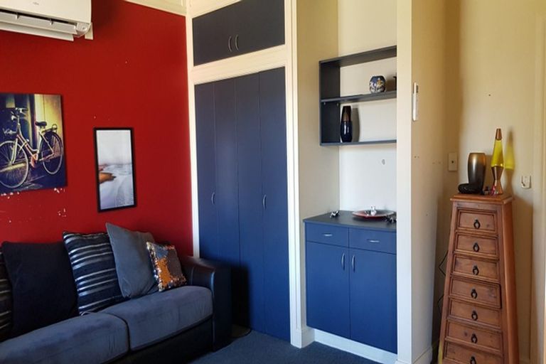 Photo of property in 11 Allardice Street, Dannevirke, 4930