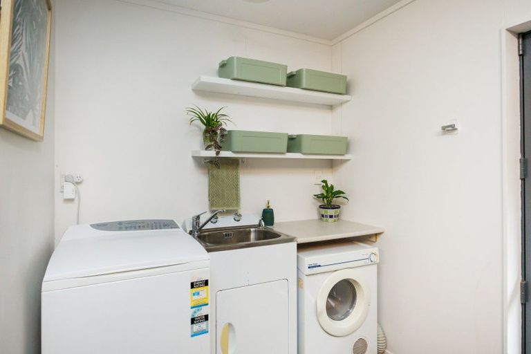 Photo of property in 4 Wake Place, Aokautere, Palmerston North, 4471