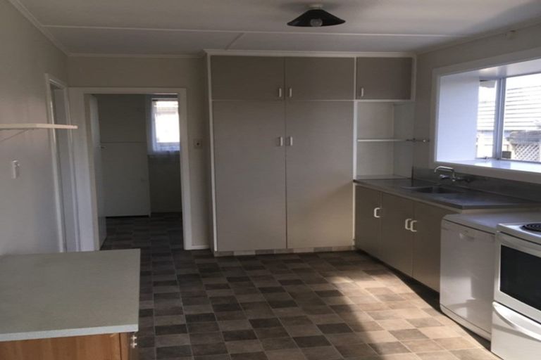 Photo of property in 156 Springs Road, Hornby, Christchurch, 8042