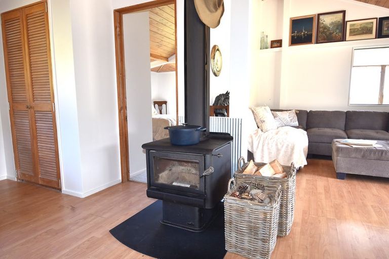 Photo of property in 2762 Kaipara Coast Highway, Glorit, Warkworth, 0984