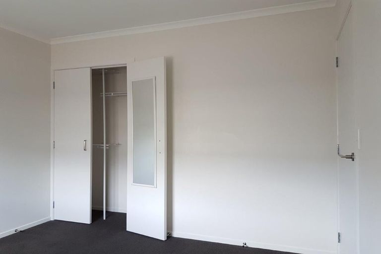 Photo of property in 6 Chiefs Court, Hamilton East, Hamilton, 3216