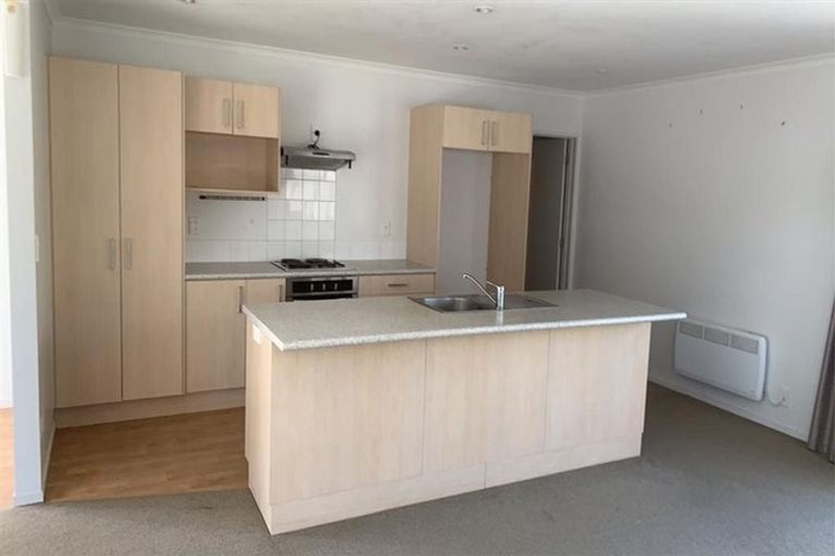 Photo of property in 4 Poaka Avenue, Takanini, 2112