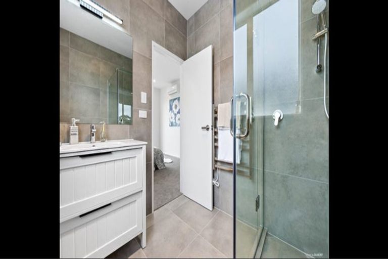 Photo of property in 3 Franheim Crescent, Orewa, 0931