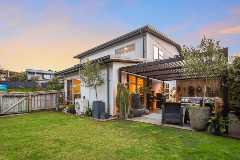 Photo of property in 130 Navigation Drive, Whitby, Porirua, 5024