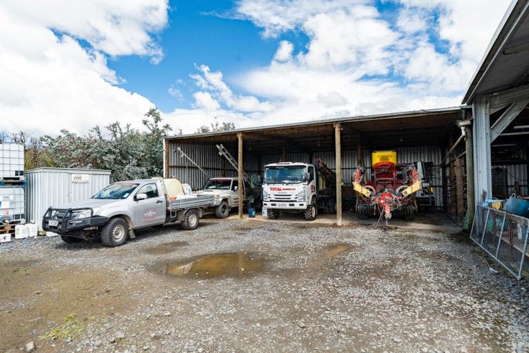 Photo of property in 185 Centre Road, Momona, Outram, 9073