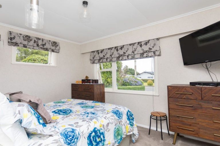 Photo of property in 129 Guy Street, Dannevirke, 4930