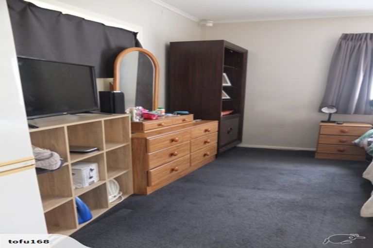 Photo of property in 91 Stottholm Road, Titirangi, Auckland, 0604