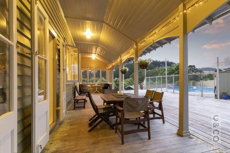 Photo of property in 913 Peak Road, Helensville, 0875