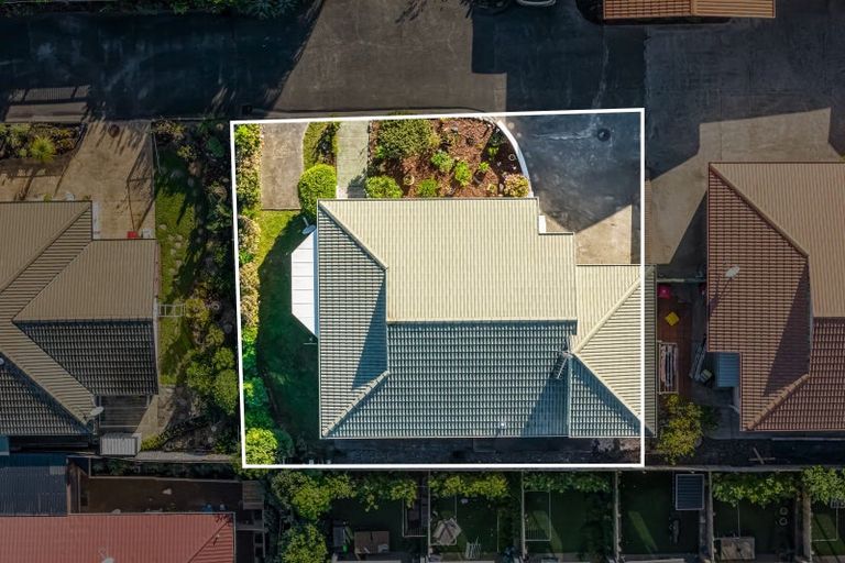 Photo of property in 6 Palmgreen Court, Stanmore Bay, Whangaparaoa, 0932