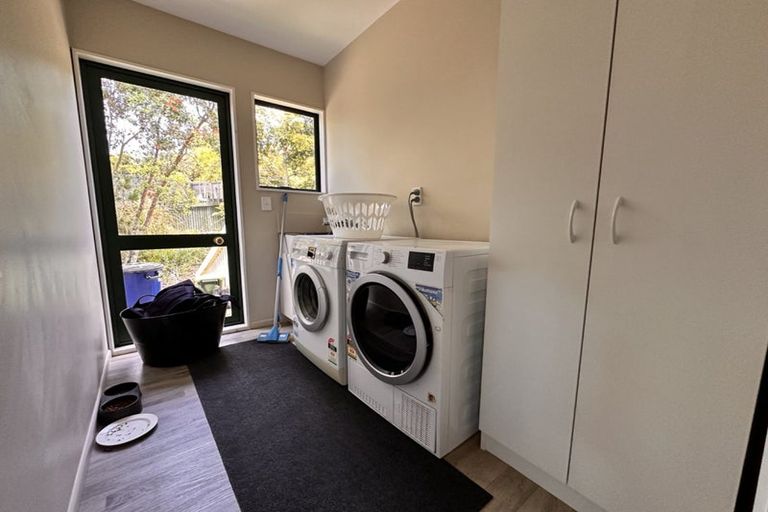 Photo of property in 10 Pae Moana Place, Stanmore Bay, Whangaparaoa, 0932