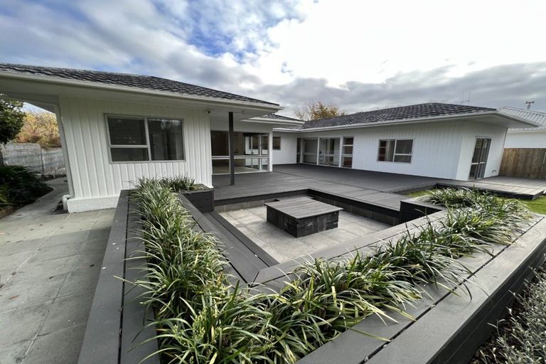 Photo of property in 10 Karina Terrace, Roslyn, Palmerston North, 4414