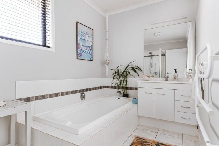 Photo of property in 47 Kokomo Key, Papamoa Beach, Papamoa, 3118
