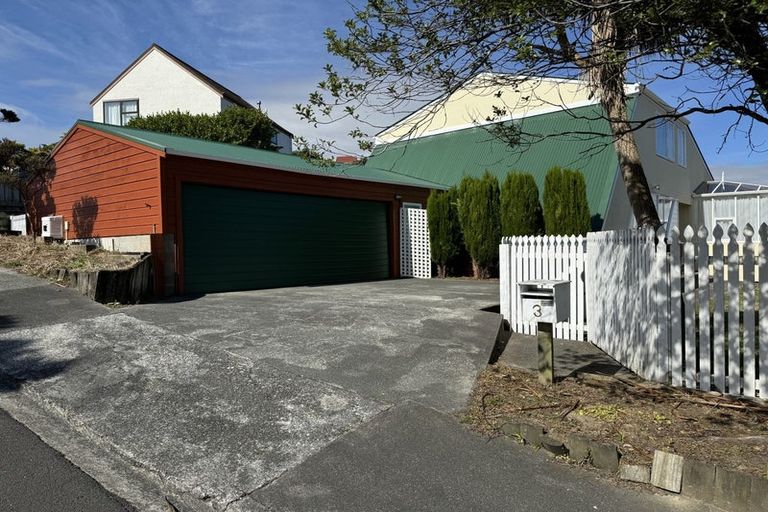 Photo of property in 3 Atwood Grove, Churton Park, Wellington, 6037