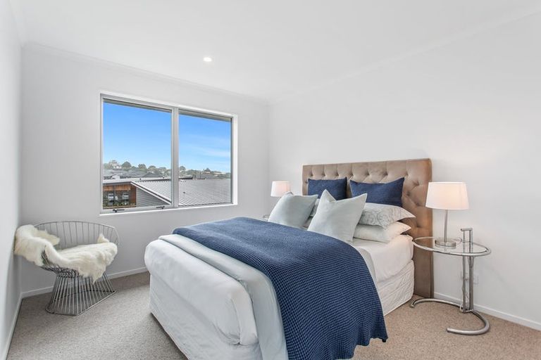 Photo of property in 26 Tiromoana Drive, Red Beach, 0932