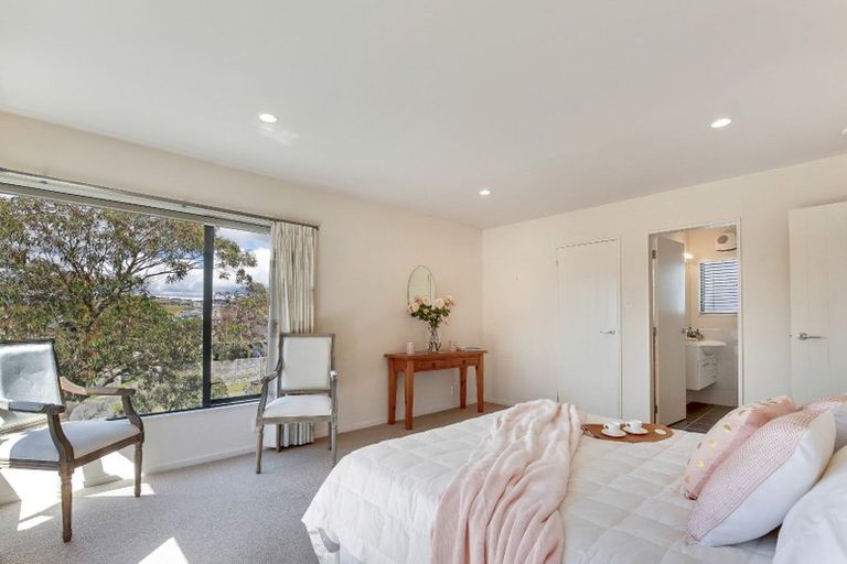 Photo of property in 28a James Cook Drive, Whitby, Porirua, 5024