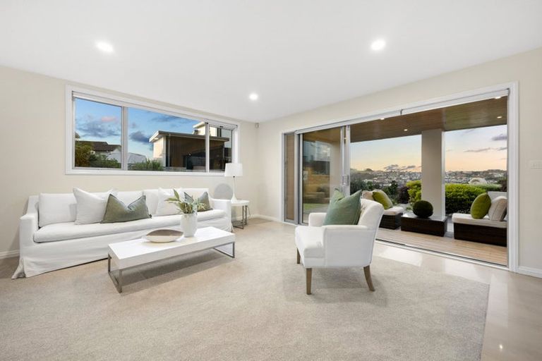 Photo of property in 7 Bounty Road, Long Bay, Auckland, 0630
