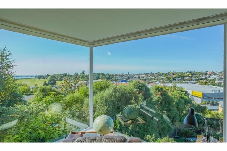Photo of property in 16 Marchwiel Street, Marchwiel, Timaru, 7910