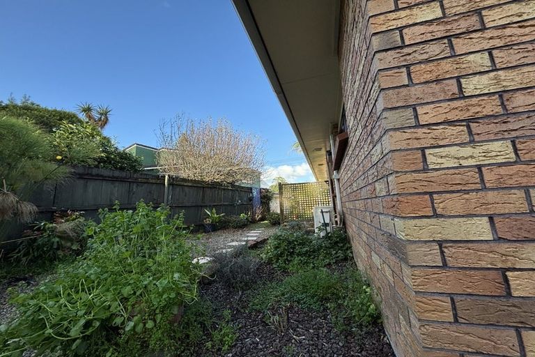 Photo of property in 33 Carnoustie Drive, Wattle Downs, Auckland, 2103