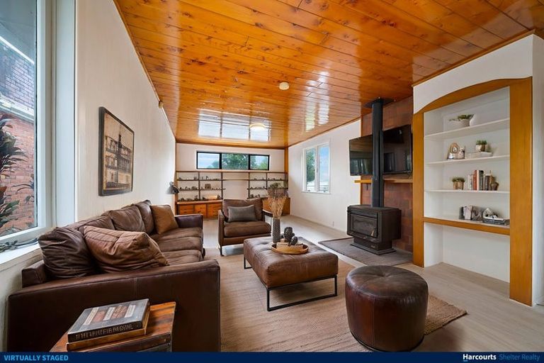 Photo of property in 19 Cobham Crescent, Kelston, Auckland, 0602