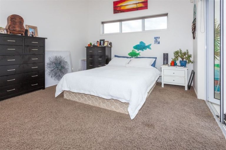 Photo of property in 217 Ocean Road, Whangamata, 3620