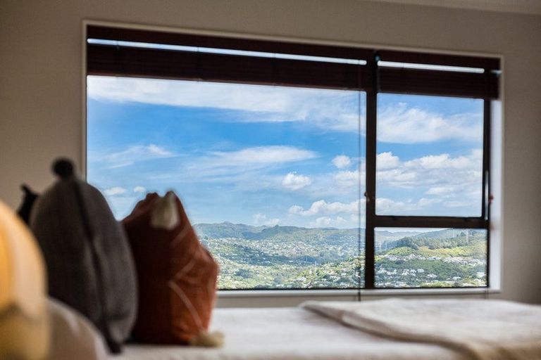 Photo of property in 33 Satara Crescent, Khandallah, Wellington, 6035