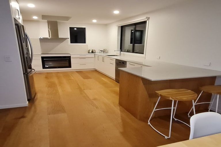 Photo of property in 112a Freyberg Street, Lyall Bay, Wellington, 6022