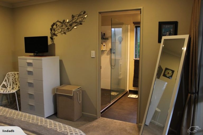 Photo of property in 14 Shalimar Place, Huntington, Hamilton, 3210