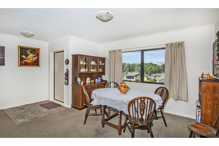 Photo of property in 83 Ridgeway Drive, Te Kamo, Whangarei, 0112