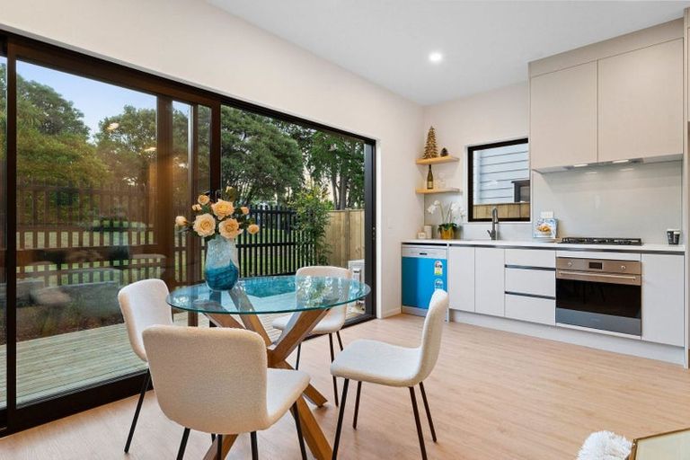 Photo of property in 30a/2 Tirimoana Road, Te Atatu South, Auckland, 0602