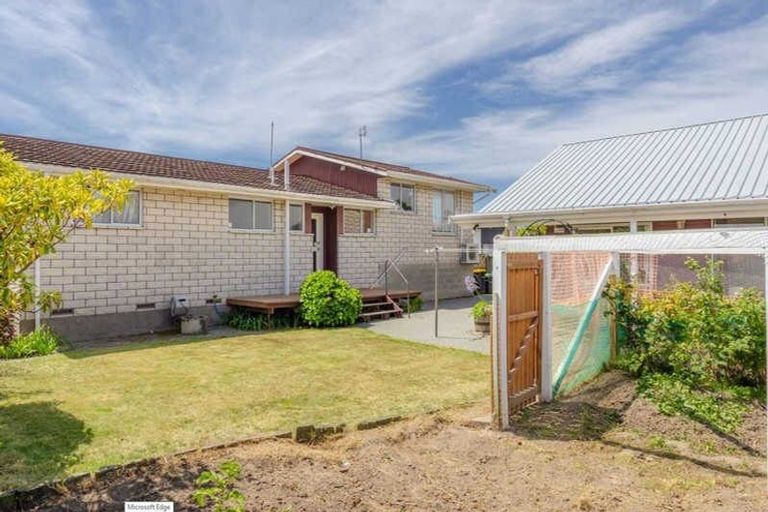Photo of property in 11 O'halloran Drive, Halswell, Christchurch, 8025