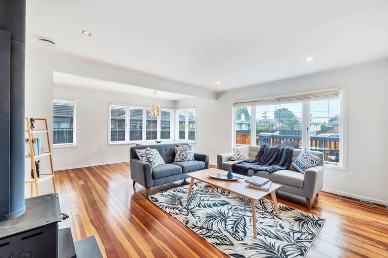 Photo of property in 9c Edwards Avenue, Henderson, Auckland, 0610