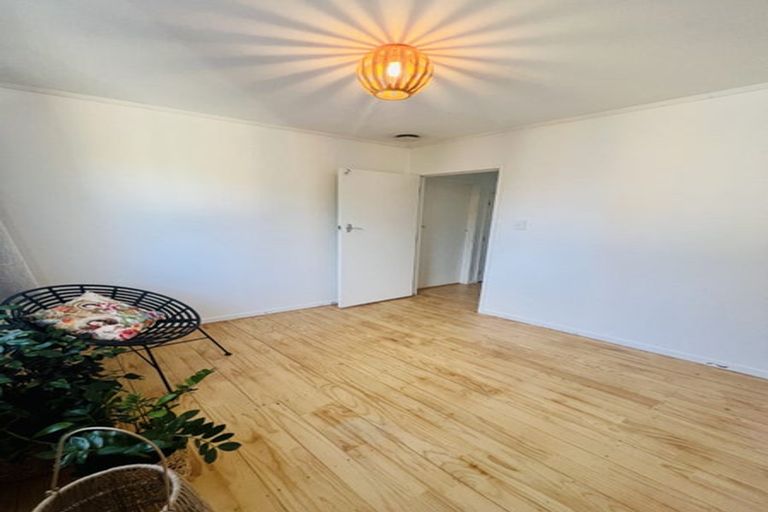 Photo of property in 25 Mcphail Street, Birkdale, Auckland, 0626